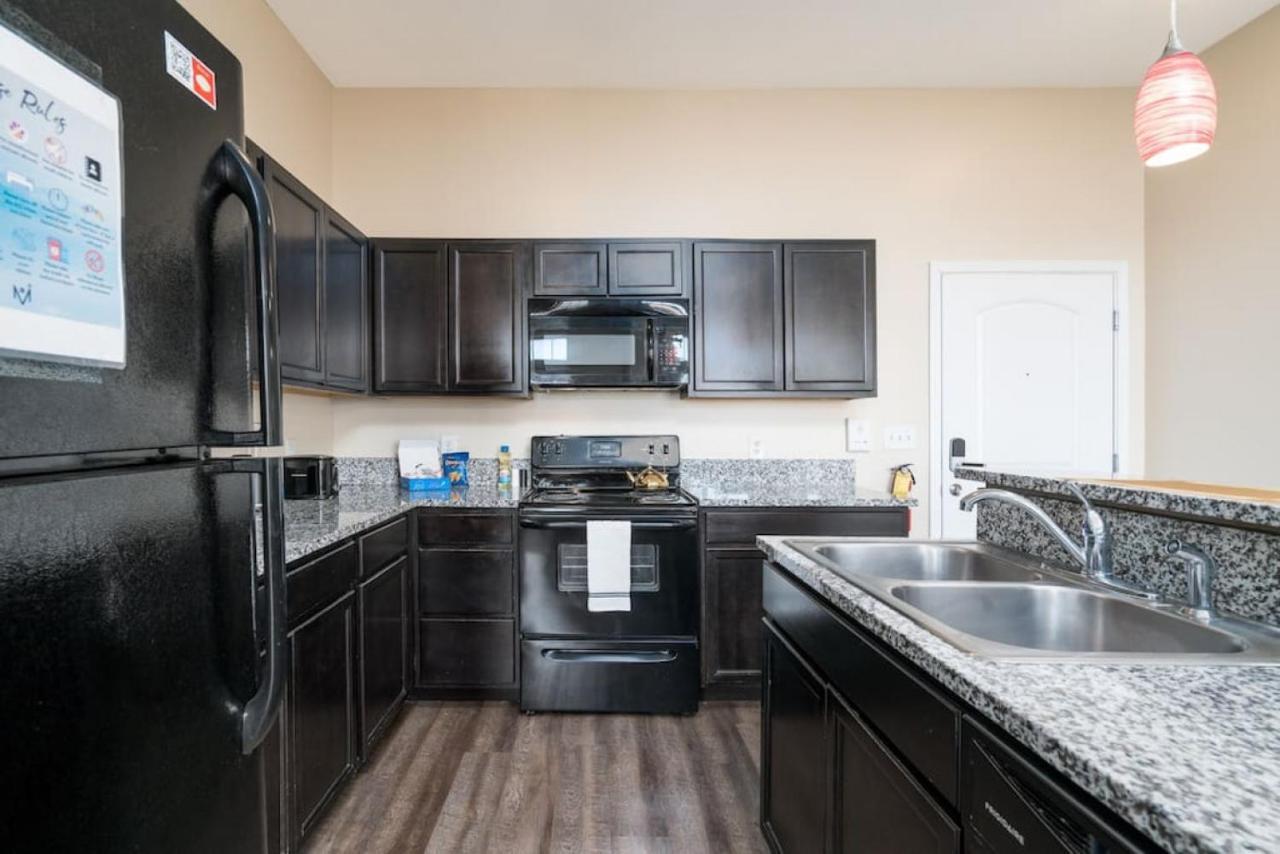 Apartamento Private Bed Downtown Indy - Shared Indianápolis Exterior foto